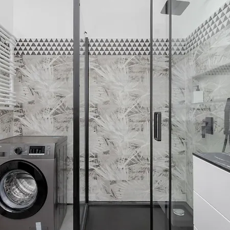 Modern Close To The In By Renters