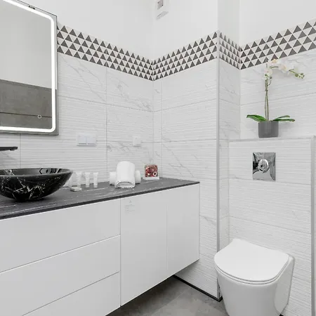 Modern Close To The In By Renters Apartmán Gdaňsk